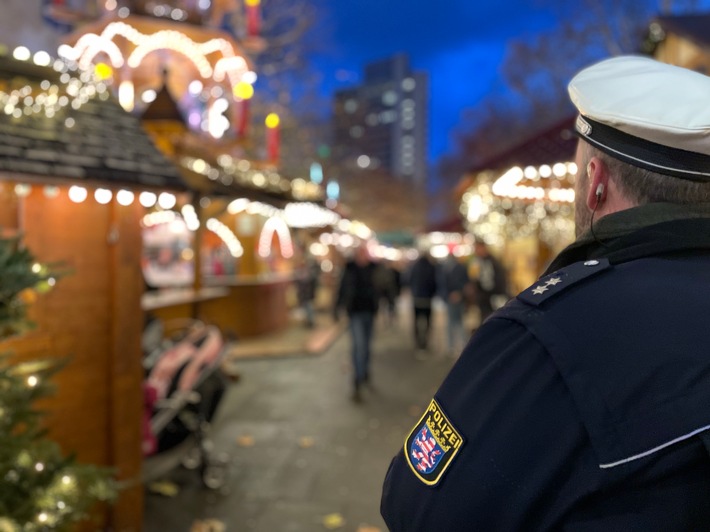 POL-OF: Kontrollen auf Weihnachtsmärkten: Messerverbot und Konsumverbot von Cannabis im Fokus; Weihnachtsmarkt-Wache in Hanau