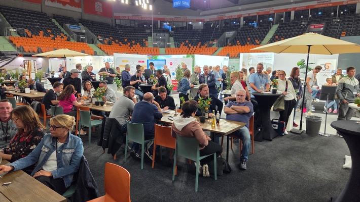 Impulsgeberin der SHK-Branche: BAD DIREKT feiert 10-jähriges Jubiläum