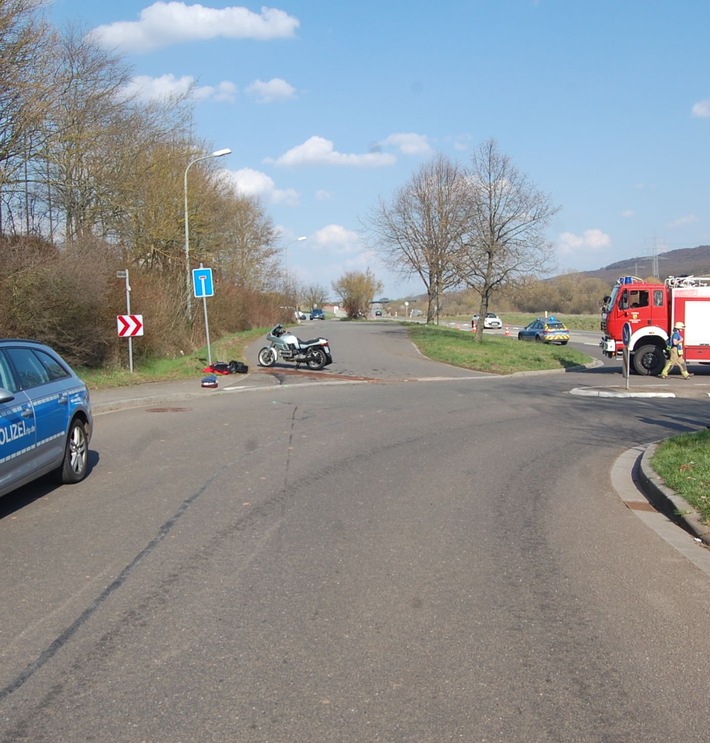 POL-PDKL: Verkehrsunfall mit zwei Verletzten