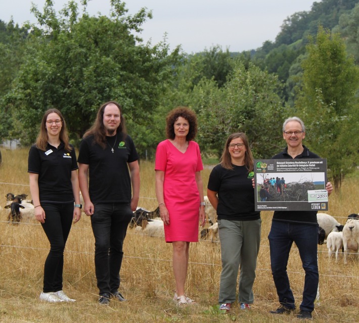 Presse-Information: „Streuobstwiesenmiteinander“ gewinnt beim Naturschutzwettbewerb „Unsere Heimat & Natur“