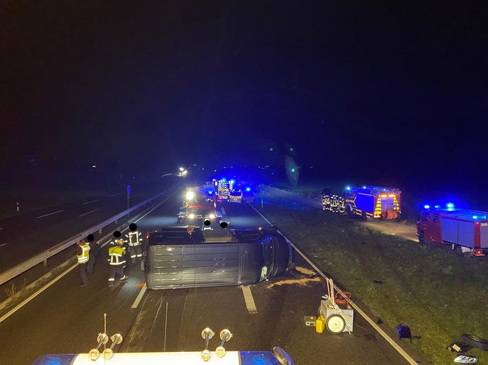 POL-PDNW: Verkehrsunfall mit leicht verletzter Person - Vollsperrung der A65