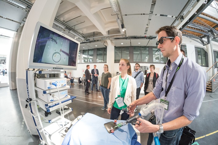 B. Braun überzeugt mit Virtual Reality und als HealthTech Innovation Partner beim CODE_n new.New Festival