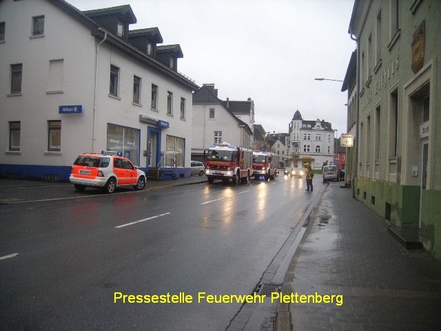FW-PL: 2 Ölspuren am Montagmorgen in Plettenberg