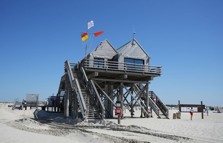 St. Peter-Ording: Rückkehr des Sommers treibt Kurzentschlossene an die Nordseeküste