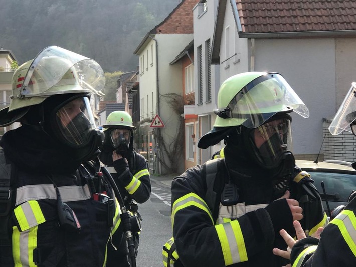 FW-BN: Wohnungsbrand in Bonn-Dottendorf - Brandausbreitung konnte verhindert werden.