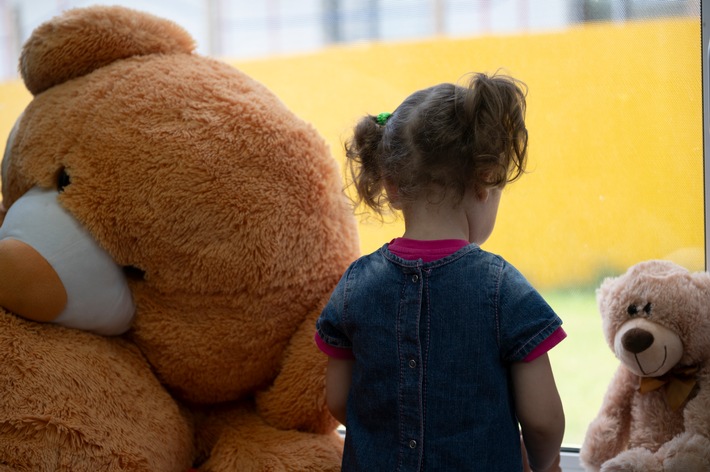 "Der Schutz der Kinder muss Vorrang haben": Stopp der US-Entwicklungshilfe erschwert humanitäre Hilfe in der Ukraine (Serie: Der Wegfall von USAID und seine Folgen, Teil 2)