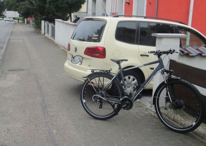 POL-RBK: Bergisch Gladbach - Kind mit Fahrrad gestürzt