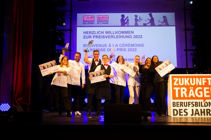Die Gewinner des "Zukunftsträgers 2022 - Berufsbildner des Jahres" sind ausgezeichnet