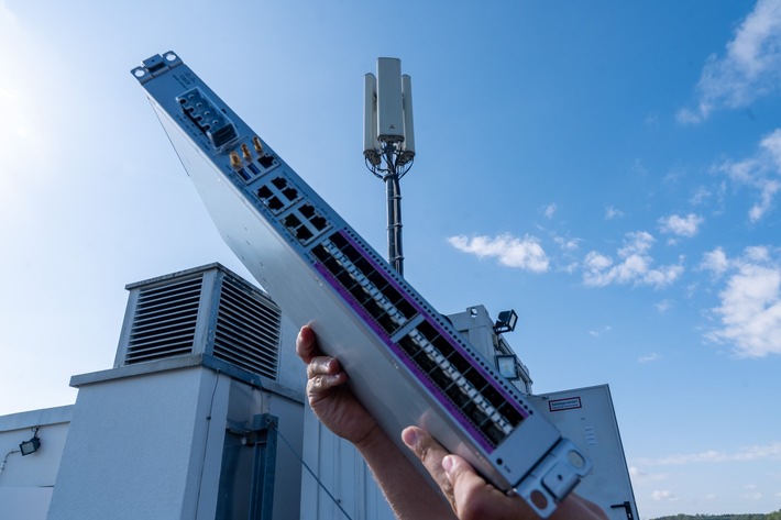 Telekom nimmt 115 neue Mobilfunkstandorte in Betrieb