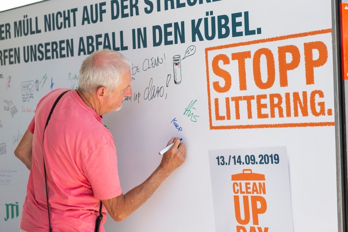Medienmitteilung: "Raststätte Forrenberg: Autofahrende erteilen Abfall eine Abfuhr"