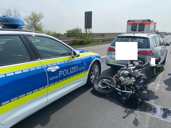 POL-PDLD: Motorradfahrer bei Auffahrunfall verletzt