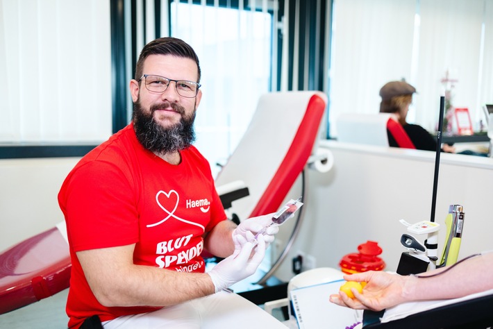 Damit Blut und Plasma zu Ostern nicht knapp werden / Nicht nur Ostereier: Spenderinnen und Spender gesucht