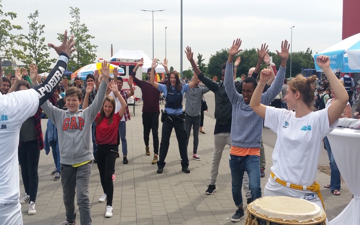 HDP-RP: "Migration 2.0" - Die Hochschule der Polizei Rheinland-Pfalz
beteiligt sich an der Integration von unbegleiteten minderjährigen Flüchtlingen im Rahmen der Bürgerbeteiligung