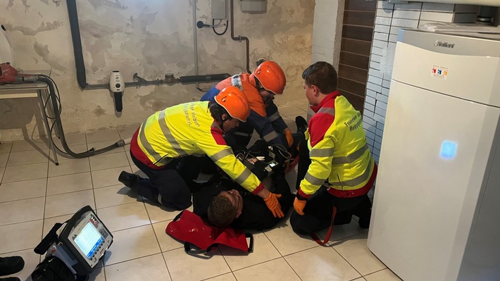 FW-Velbert: Berufsfeuerwehrtag der Jugendfeuerwehr Velbert war ein großer Erfolg