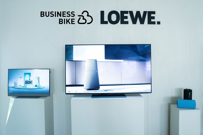 Mit einer beeindruckenden Leasingquote von 27 % beweist Loewe, wie ein Benefit wie BusinessBike die Begeisterung der Mitarbeitenden weckt und gleichzeitig das Unternehmen selbst profitiert / Weiterer Text über ots und www.presseportal.de/nr/177605 / Die Verwendung dieses Bildes für redaktionelle Zwecke ist unter Beachtung aller mitgeteilten Nutzungsbedingungen zulässig und dann auch honorarfrei. Veröffentlichung ausschließlich mit Bildrechte-Hinweis.