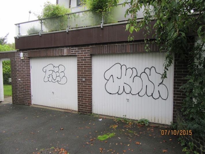 POL-HOL: &quot;Free Skunk&quot; auf Garagentore gesprüht / Polizei: Wer kennt den Graffiti-Künstler?