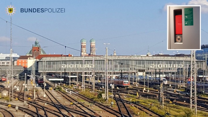 Bundespolizeidirektion München: Türnotentriegelung führt zu Schnellbremsung / Familie bei Zugabfahrt getrennt