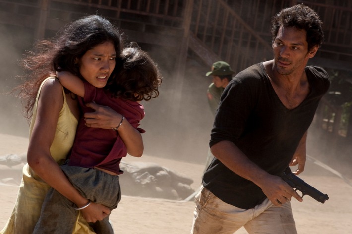 Free-TV-Premiere von "Largo Winch: Die Burma Verschwörung" im ZDF / Internationaler Cast mit Tomer Sisley, Sharon Stone und Ulrich Tukur (FOTO)