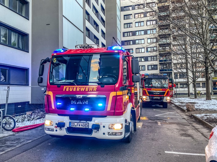 FW Dresden: Bilanz zum Einsatzgeschehen von Feuerwehr und Rettungsdienst der Landeshauptstadt Dresden an den Weihnachtstagen 2021