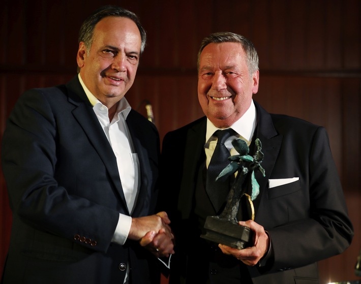 Roland Kaiser mit Annemarie-Renger-Preis ausgezeichnet