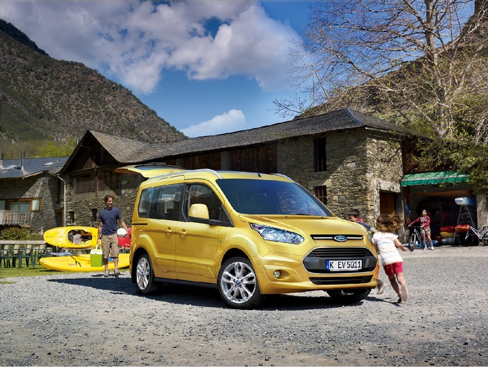 Der neue Ford Tourneo Connect: ein Lifestyle-Fahrzeug für aktive Familien und Freizeitsportler ab 18.880 Euro (BILD)