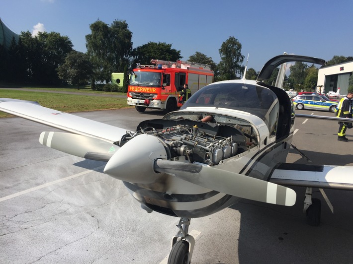 FW-MH: Feuerwehreinsatz auf dem Flugplatz Essen/Mülheim an der Ruhr - keine Verletzten