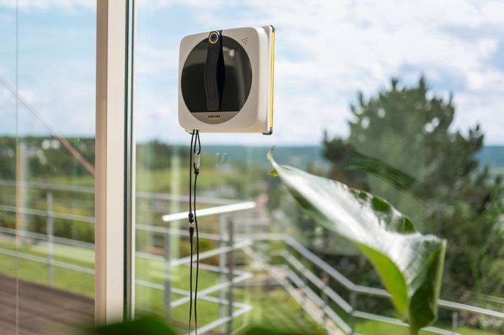 Pressemitteilung: Kärcher präsentiert innovative Fensterreinigungsroboter