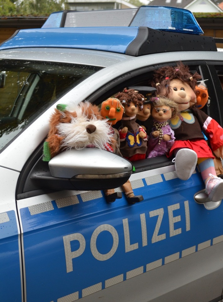 POL-DEL: Die Polizeipuppenbühne der Polizeidirektion Oldenburg ist nun auch zu Hause erlebbar