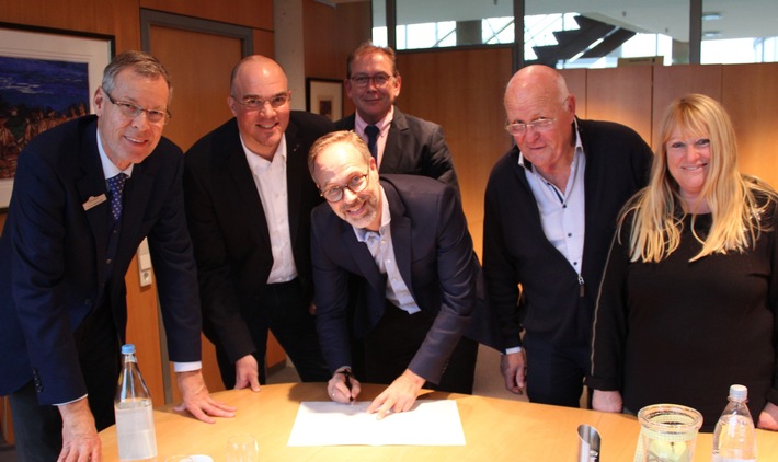 POL-GT: Projekt MERKwürdig - Kooperationsvertrag mit der Kripo Akademie unterzeichnet