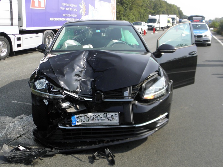 POL-MS: Unfall auf der A 2 bei Gladbeck - 64-Jährige leicht verletzt