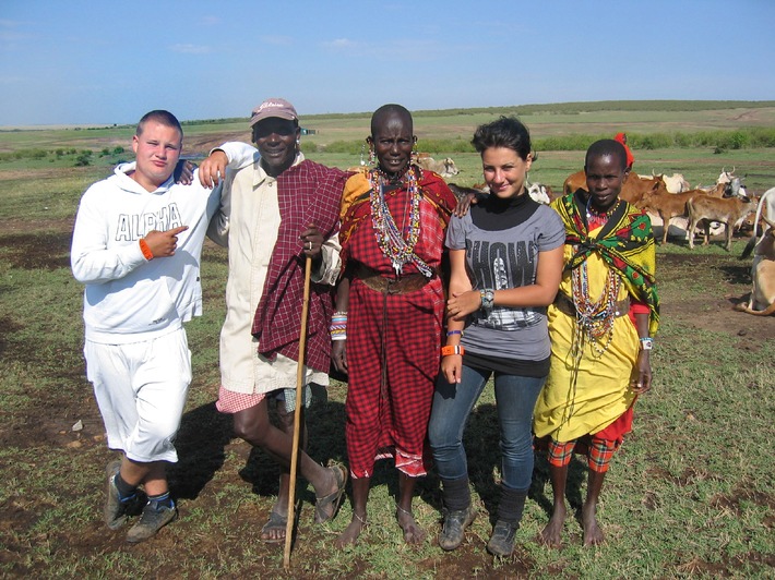 Von aufmüpfigen Teenies zu weißen Massai... &quot;Die strengsten Eltern der Welt&quot; greifen durch - ab 30. November 2010 dienstags um 20.15 Uhr bei kabel eins (mit Bild)