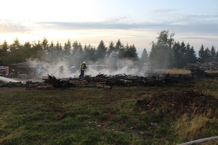 POL-PDWIL: Verdacht der Brandstiftung