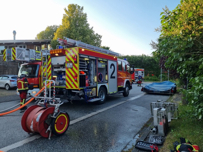 FW Bad Segeberg: Werkstattbrand im Gewerbegebiet