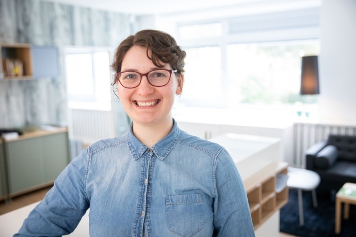 Mareike Schuschel ist seit dem 1. September bei news aktuell erste duale Studentin für Angewandte Informatik (B.Sc.) in Kooperation mit der privaten Hochschule Nordakademie in Elmshorn. Weiterer Text über ots und www.presseportal.de/nr/6344 / Die Verwendung dieses Bildes ist für redaktionelle Zwecke honorarfrei. Veröffentlichung bitte unter Quellenangabe: "obs/news aktuell GmbH/Christian Charisius"