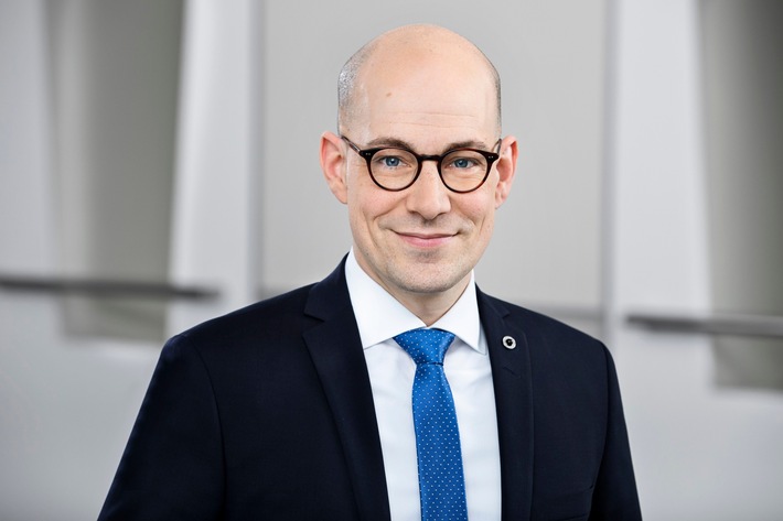 Pressemitteilung: &quot;Florian Daniel wird Chief Information Officer der Deutschen Hospitality&quot;