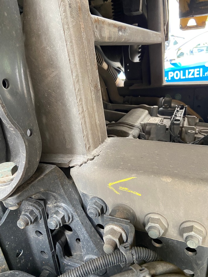 POL-PDNW: Aktualisierung von 07:15 Uhr: Polizeiautobahnstation Ruchheim kontrolliert LKW zusammen mit den Zentralen Verkehrsdiensten