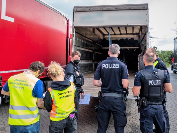 POL-BS: Interdisziplinäre Kontrollaktion von Abfalltransporten: "Schwarze Schafe der Branche" wurden gezielt herausgefiltert, Straf- und Bußgeldverfahren eingeleitet