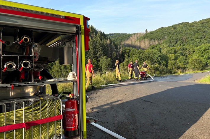 FW VG Asbach: Auf Waldbrände vorbereitet: Einheiten üben gemeinsam