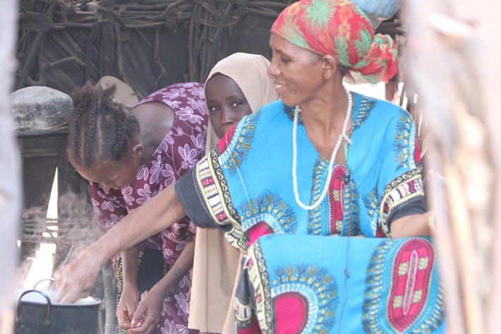 Freude trotz Hunger, Dürre und Krieg: Islamic Relief Deutschland garantiert über 3 Millionen Menschen Lebensmittelpakete zum Kurban-Fest