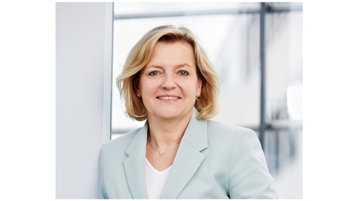 Pressemitteilung: "Daniela Schade als Chief Commercial & Distribution Officer bestätigt"