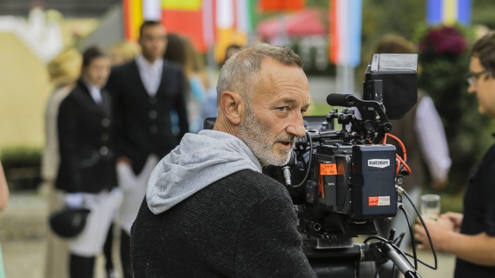 TORSTEN BREUER wird mit dem Ehrenpreis des DEUTSCHEN KAMERAPREISES geehrt