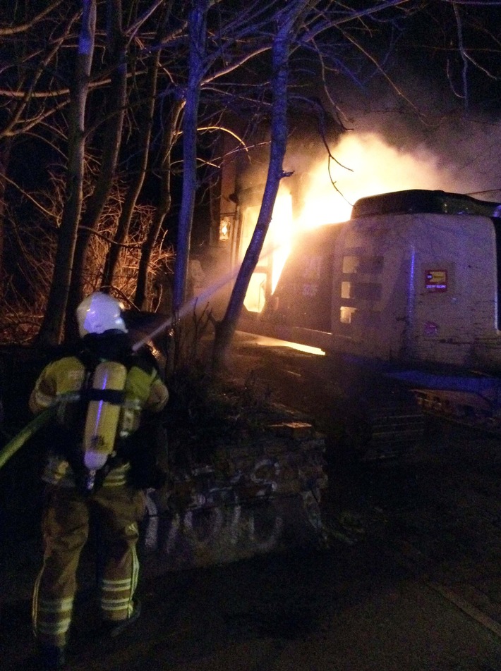 FW Dresden: Informationen zum Einsatzgeschehen der Feuerwehr Dresden vom 20. Januaer 2022