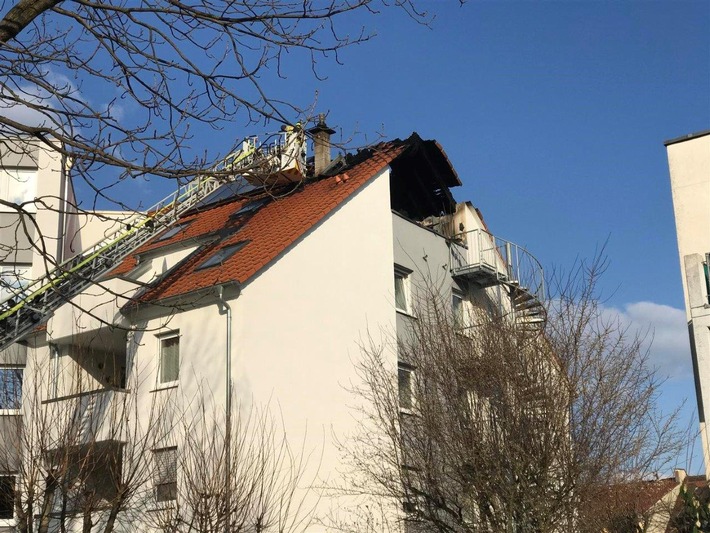 POL-PDWO: Brand in Mehrparteienhaus