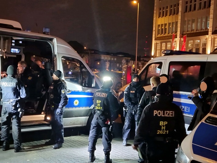 BPOLD-H: Gemeinsamer Schwerpunkteinsatz im Rahmen der "Allianz sicherer Hauptbahnhof" - Einsatz im und um den Hauptbahnhof Hamburg.