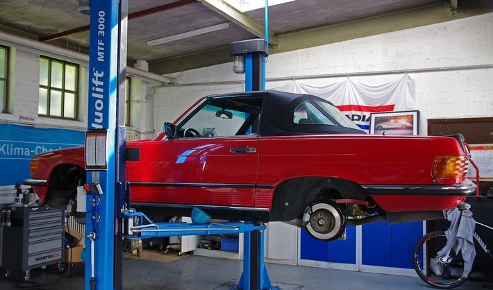 Autoaufbereitung Goseburg-Zeltberg - VGB Automobile hat sich zur absoluten Nummer 1 entwickelt / Weiterer Text über ots und www.presseportal.de/nr/154062 / Die Verwendung dieses Bildes ist für redaktionelle Zwecke unter Beachtung ggf. genannter Nutzungsbedingungen honorarfrei. Veröffentlichung bitte mit Bildrechte-Hinweis.
