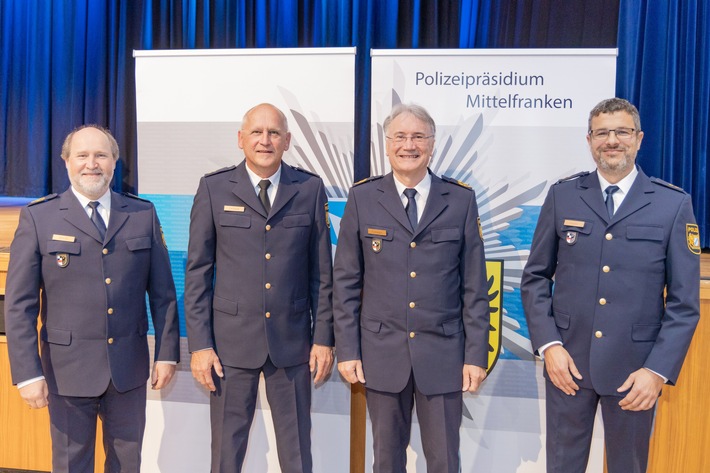 POL-MFR: (1440) Führungswechsel bei der Polizeiinspektion Schwabach - Der bisherige Leiter Erwin Leitner geht in den Ruhestand, sein Nachfolger wird Martin Kupka