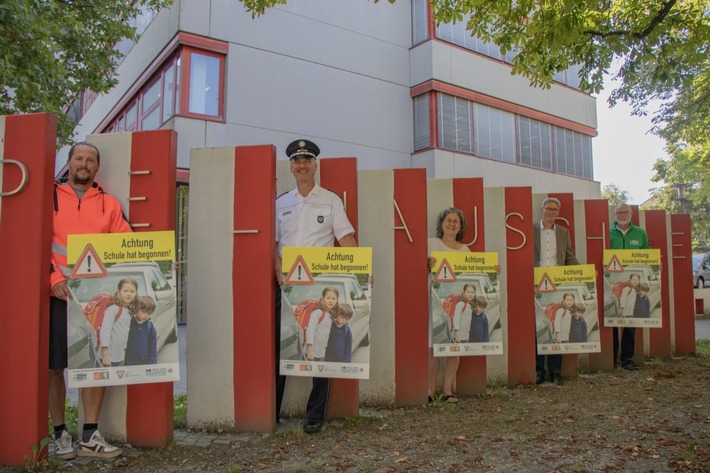 PP Ravensburg: Polizei verstärkt Kontrollen zu Schulbeginn und ruft zu Rücksichtnahme auf - Kampagne &quot;Achtung - Schule hat begonnen&quot; startet