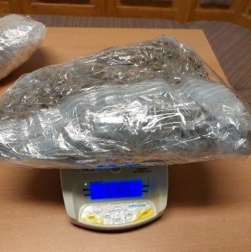 HZA-R: Aufgriff von über zwei Kilogramm Marihuana - Zoll stoppt Drogenschmuggler nahe Parsberg