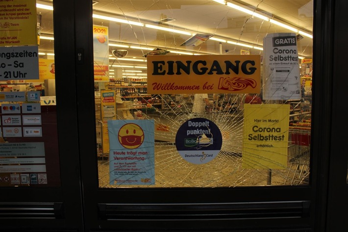 POL-RBK: Bergisch Gladbach - Versuchter Einbruch in Supermarkt
