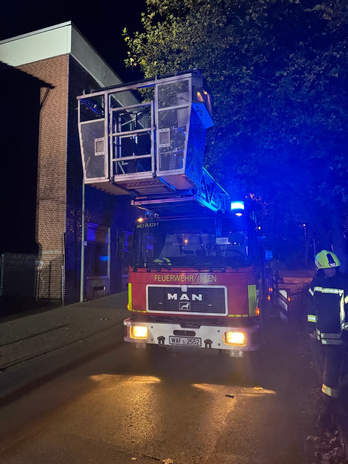 FW-WAF: Feuer im Treppenraum